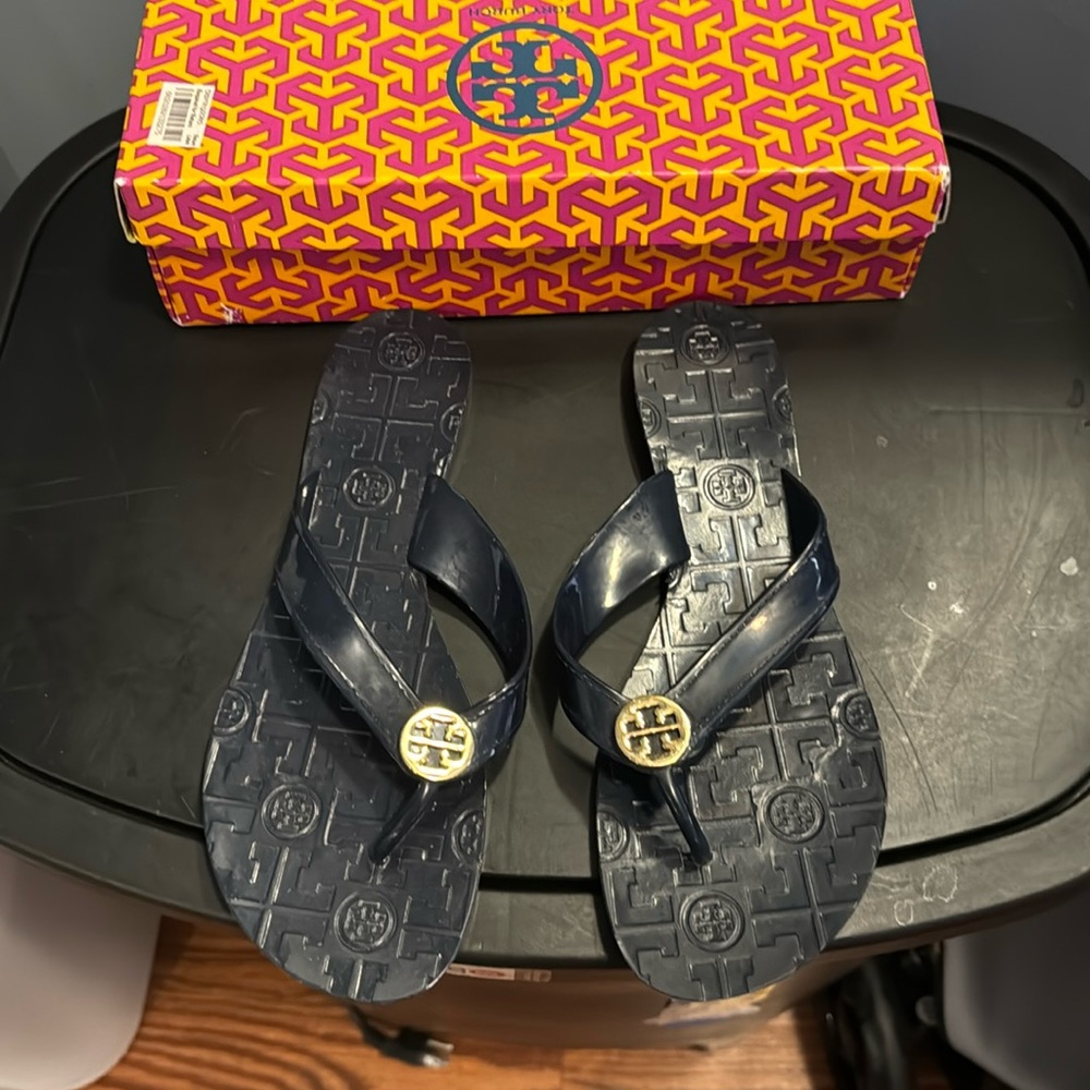 Tory Burch size 9 black with gold emblem sandals